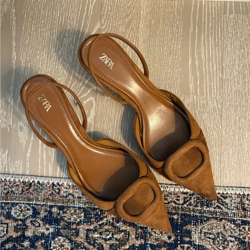 Zara Women's Tan Suede Pointed Heels
